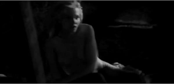  Hot blonde seduces Dennis Hopper in softcore film. Classic!